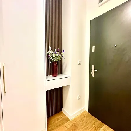 Lägenhet Sofi - Modern With Private Garage Split