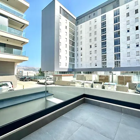 Daire Sofi - Modern With Private Garage